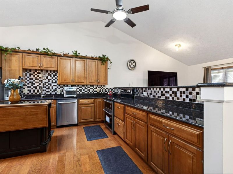 1469 Victorian Way, Unit .., Springfield, OH 45503 Photo 11