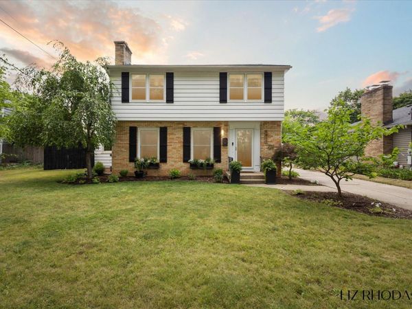 1911 Hutchinson Avenue SE, Grand Rapids, MI 49506