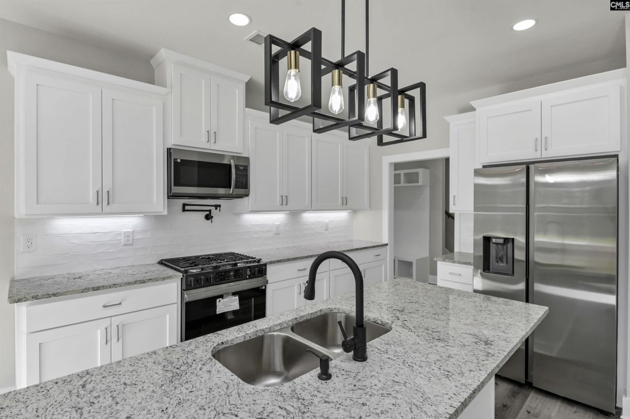 29 Lands End Lane Photo 18