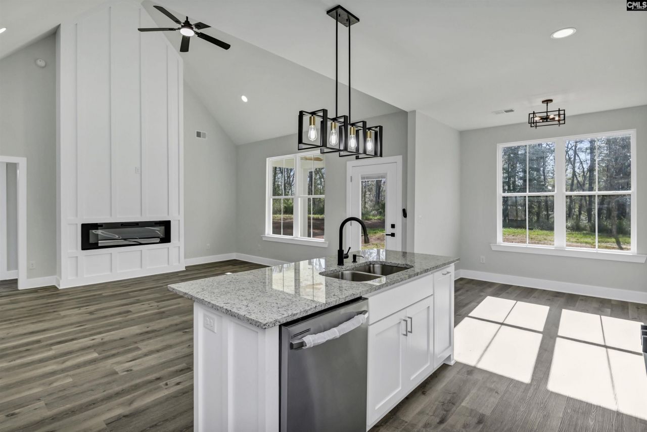 29 Lands End Lane Photo 19