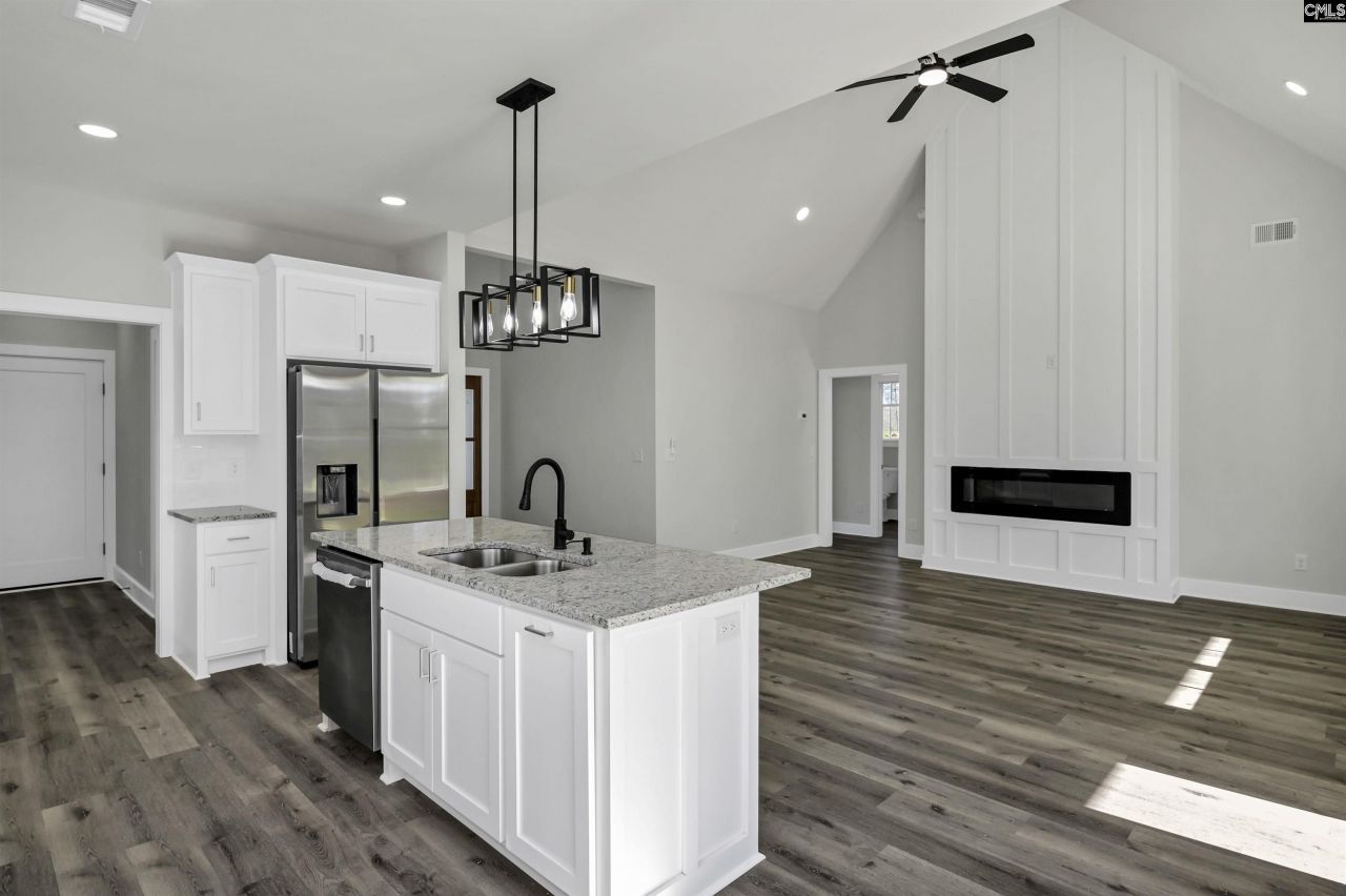 29 Lands End Lane Photo 20