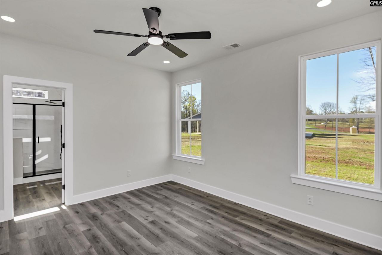 29 Lands End Lane Photo 26