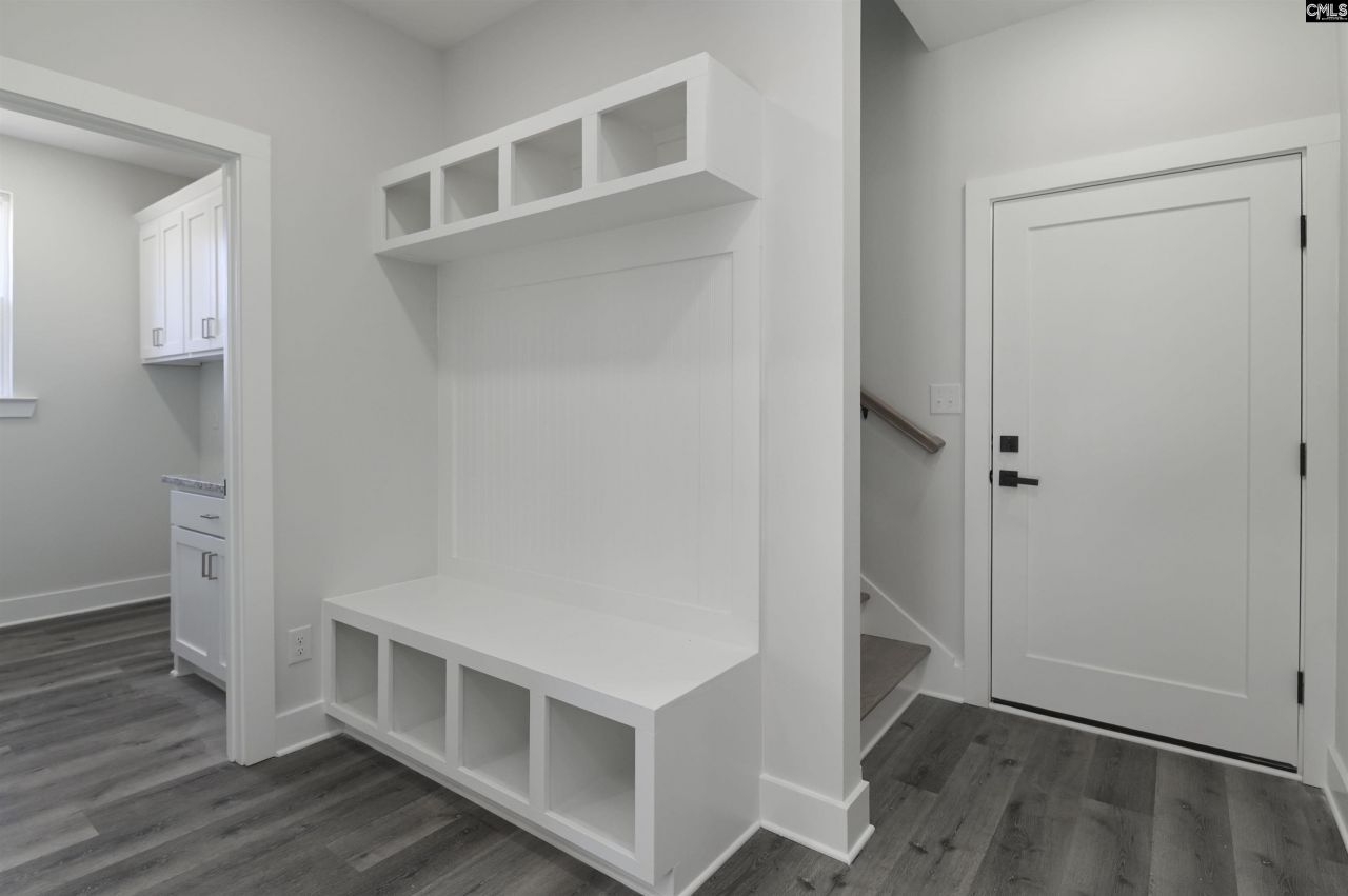 29 Lands End Lane Photo 32