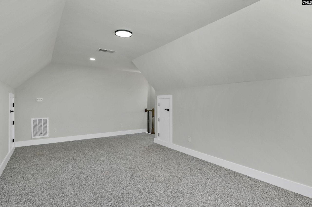 29 Lands End Lane Photo 36