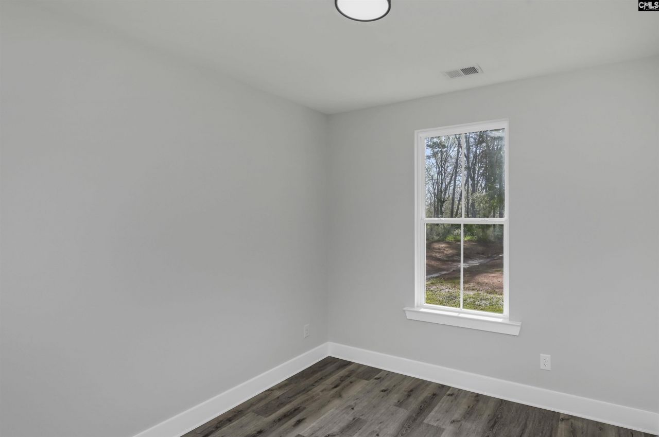 29 Lands End Lane Photo 39