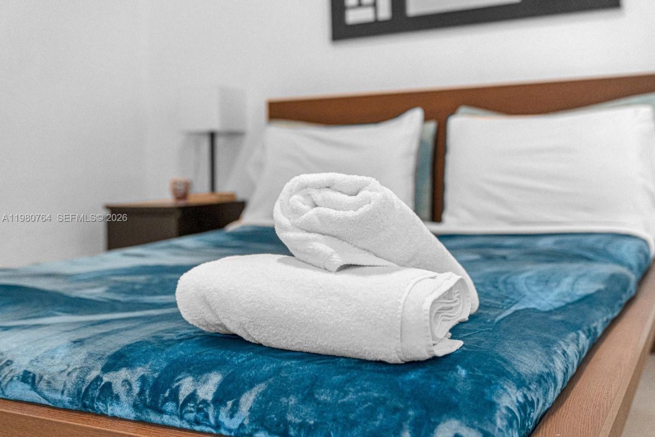 1044 SW 13th Ct , Unit 2, Miami, FL 33135 Photo