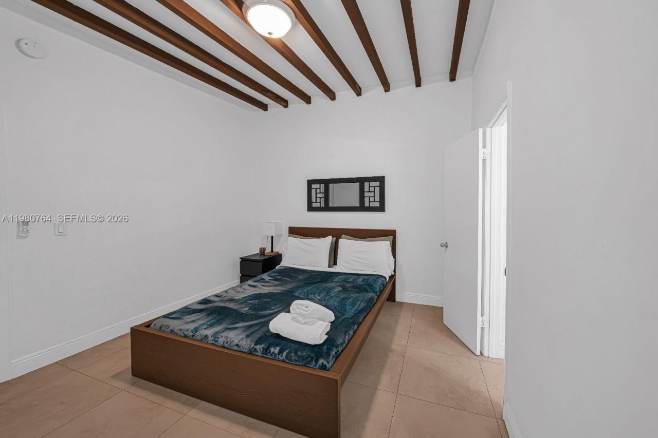 1044 SW 13th Ct , Unit 2, Miami, FL 33135 Photo