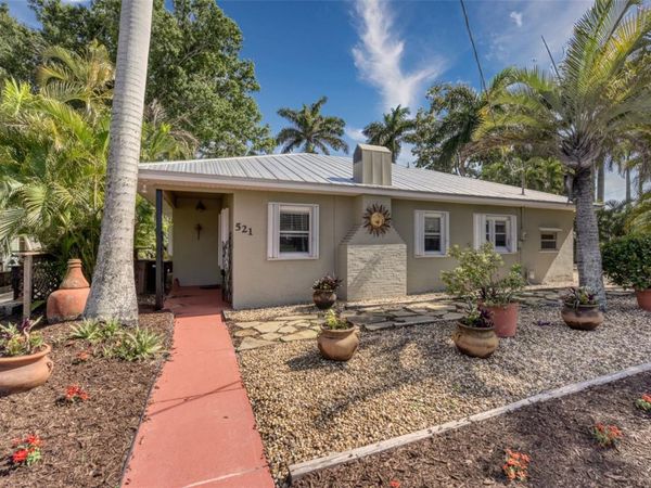 521 W OLYMPIA AVENUE, PUNTA GORDA, FL 33950