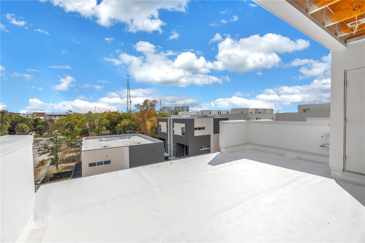 364 14th Street N, Unit 1, Saint Petersburg, FL 33705 Photo