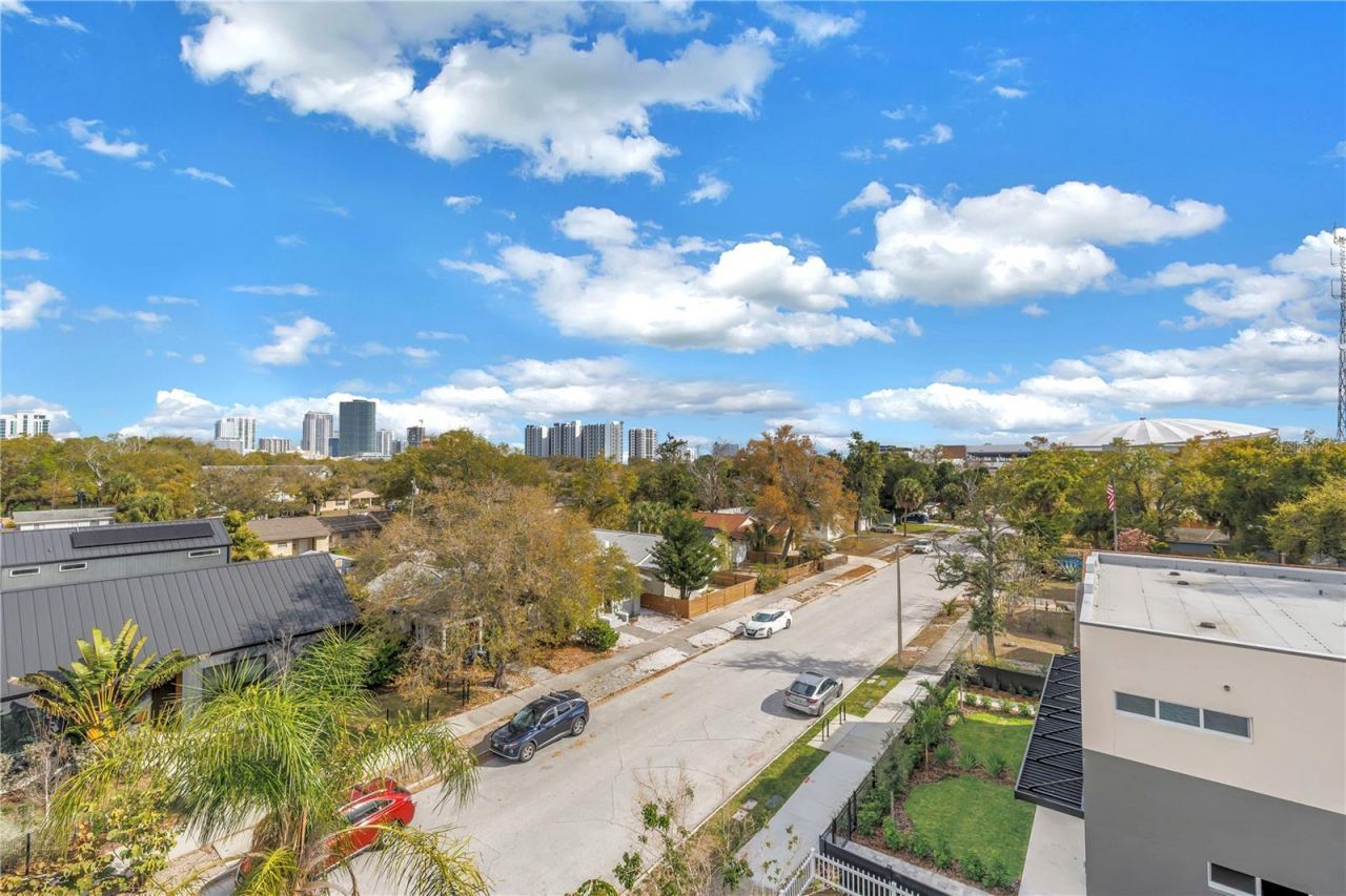 364 14th Street N, Unit 1, Saint Petersburg, FL 33705 Photo