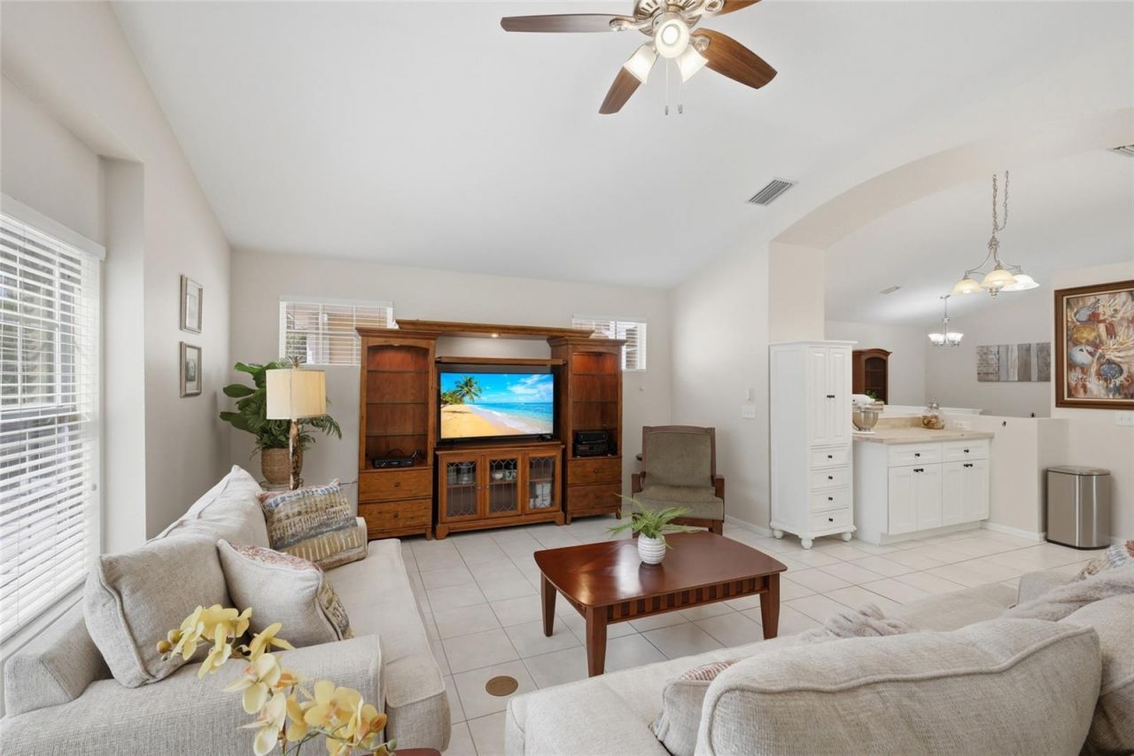6406 Rosefinch Court , Unit 204, Lakewood Ranch, FL 34202 Photo