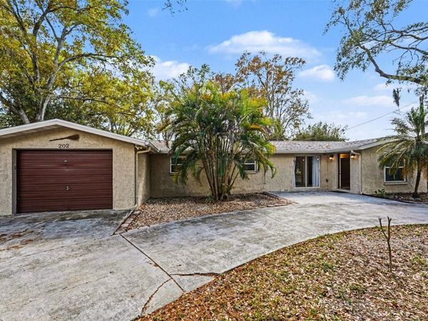 202 ARLINGTON AVENUE E, OLDSMAR, FL 34677