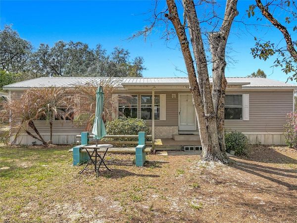 42316 POND VIEW LANE , DELAND, FL 32720