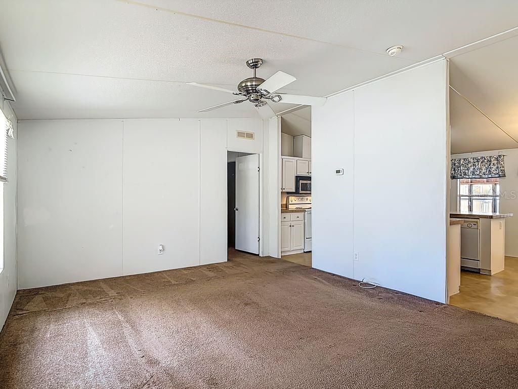 42316 Pond View Lane, Deland, FL 32720 Photo