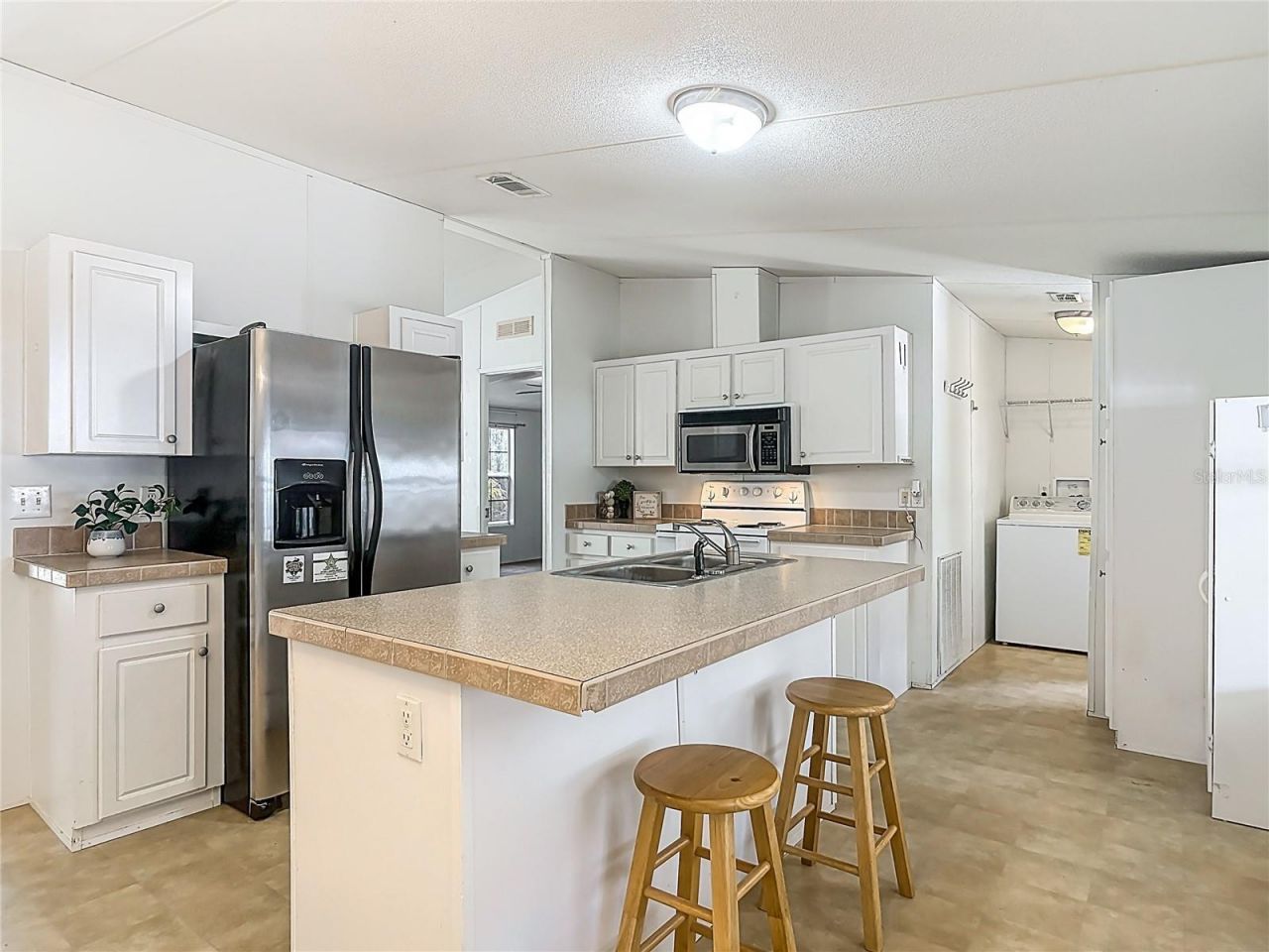 42316 Pond View Lane, Deland, FL 32720 Photo