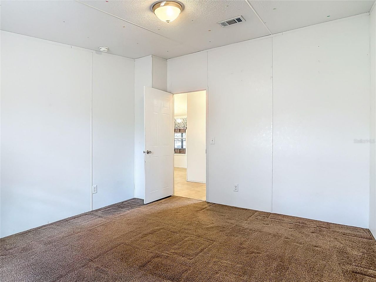 42316 Pond View Lane, Deland, FL 32720 Photo