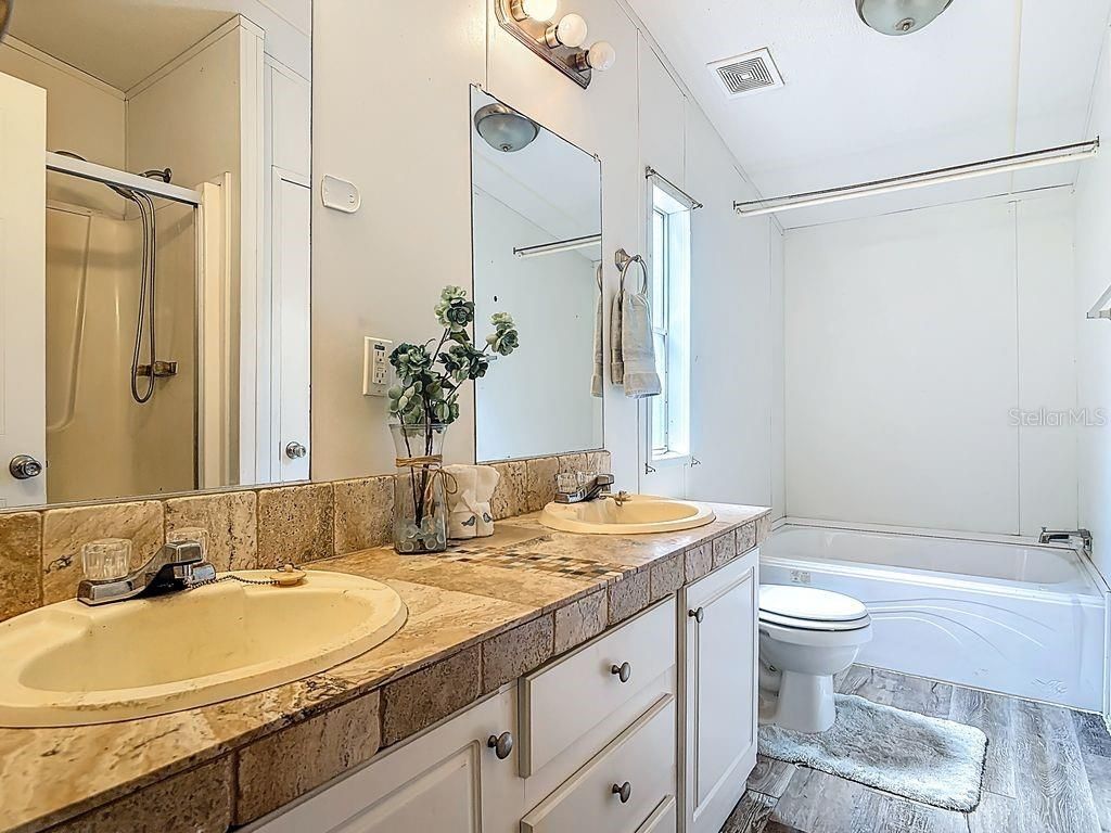 42316 Pond View Lane, Deland, FL 32720 Photo