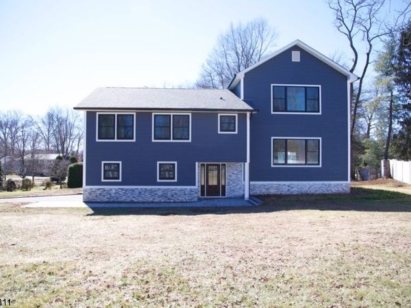 3 Cambridge Rd, East Hanover, NJ 07936