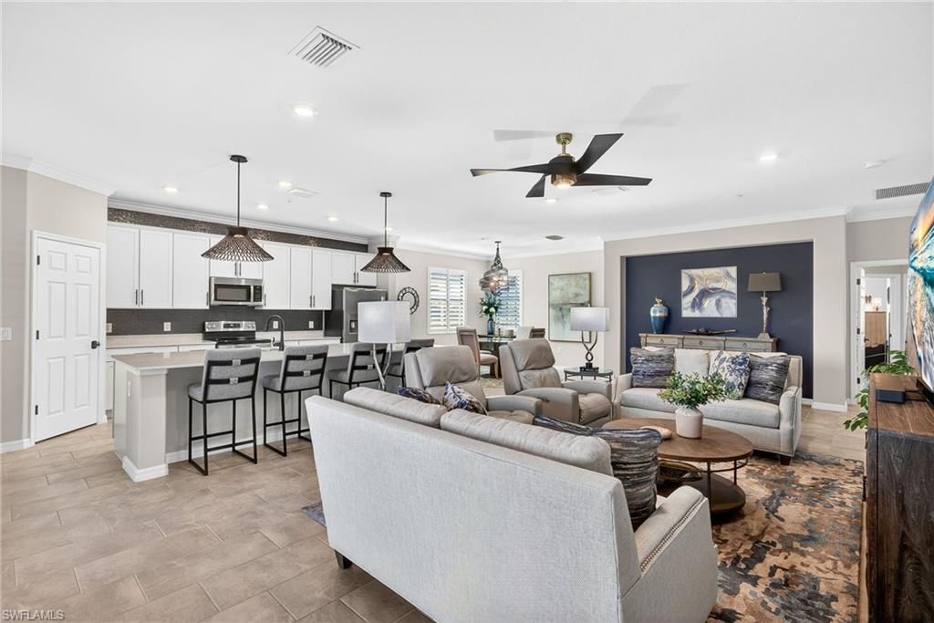 2387 Anguilla Dr , Unit 202, Naples, FL 34120 Photo