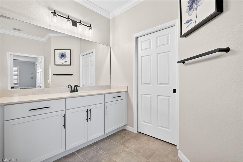 2387 Anguilla Dr , Unit 202, Naples, FL 34120 Photo