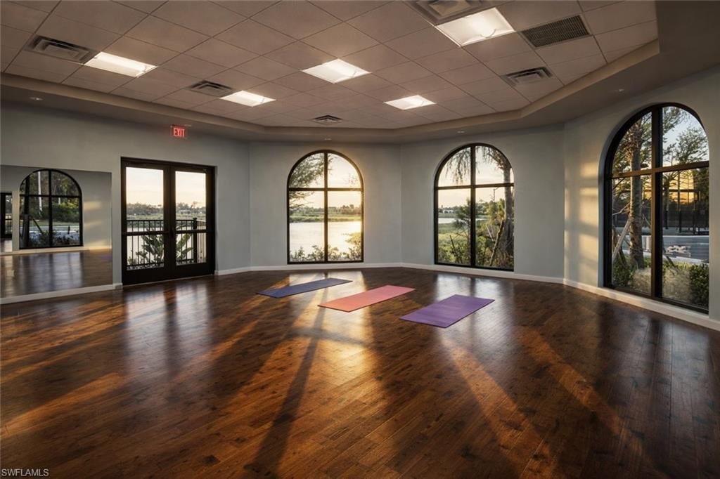 2387 Anguilla Dr , Unit 202, Naples, FL 34120 Photo