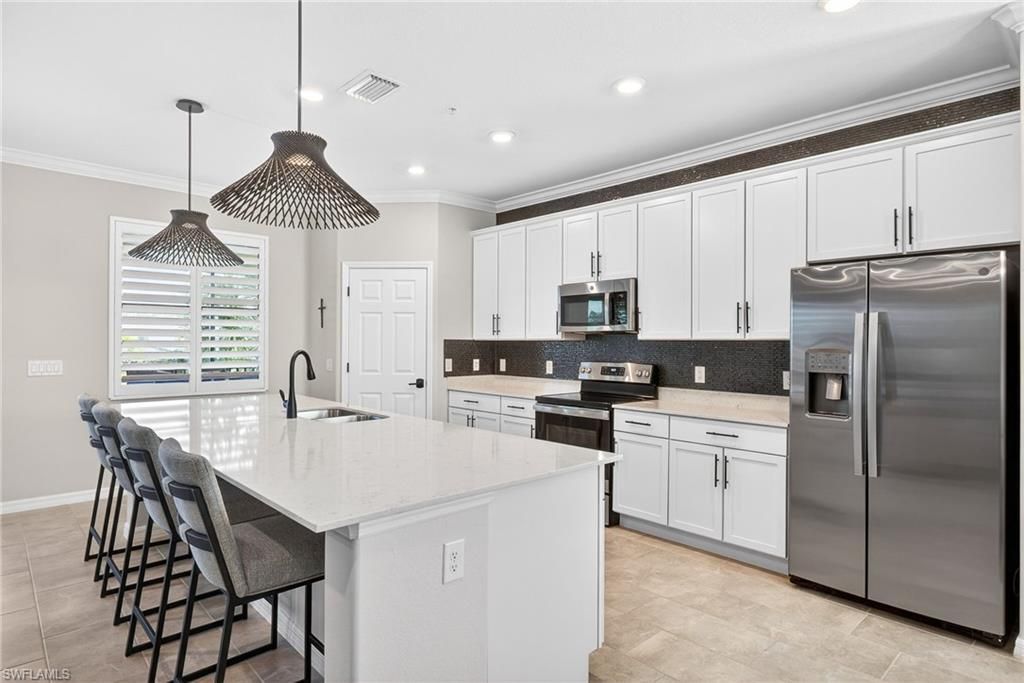 2387 Anguilla Dr , Unit 202, Naples, FL 34120 Photo