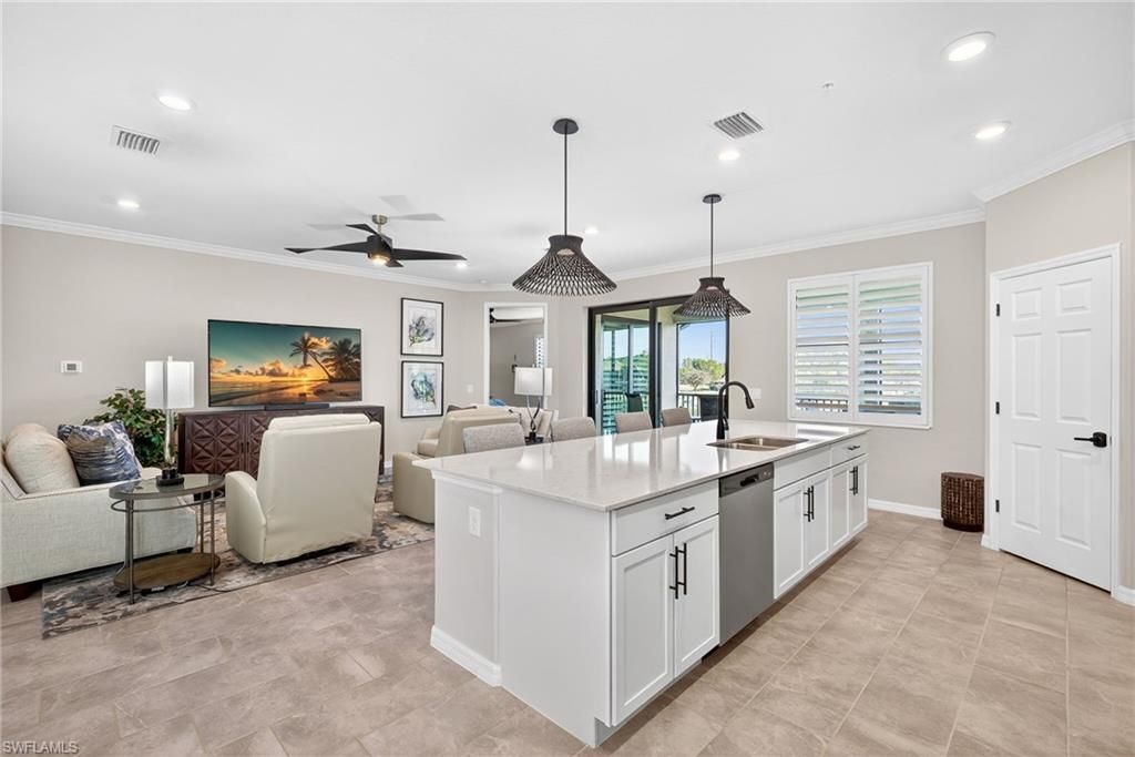 2387 Anguilla Dr , Unit 202, Naples, FL 34120 Photo