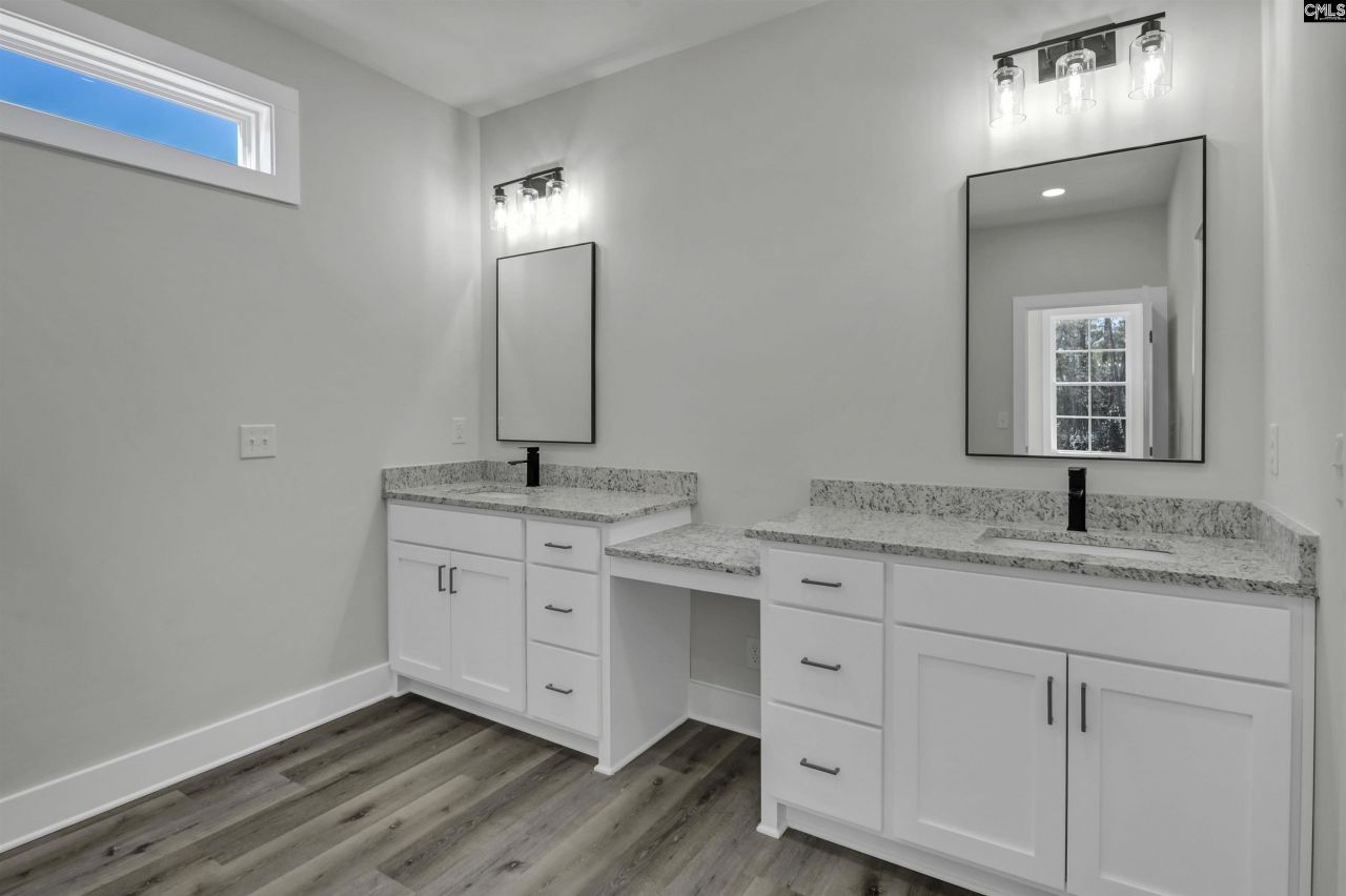 73 Lands End Lane  Photo 24