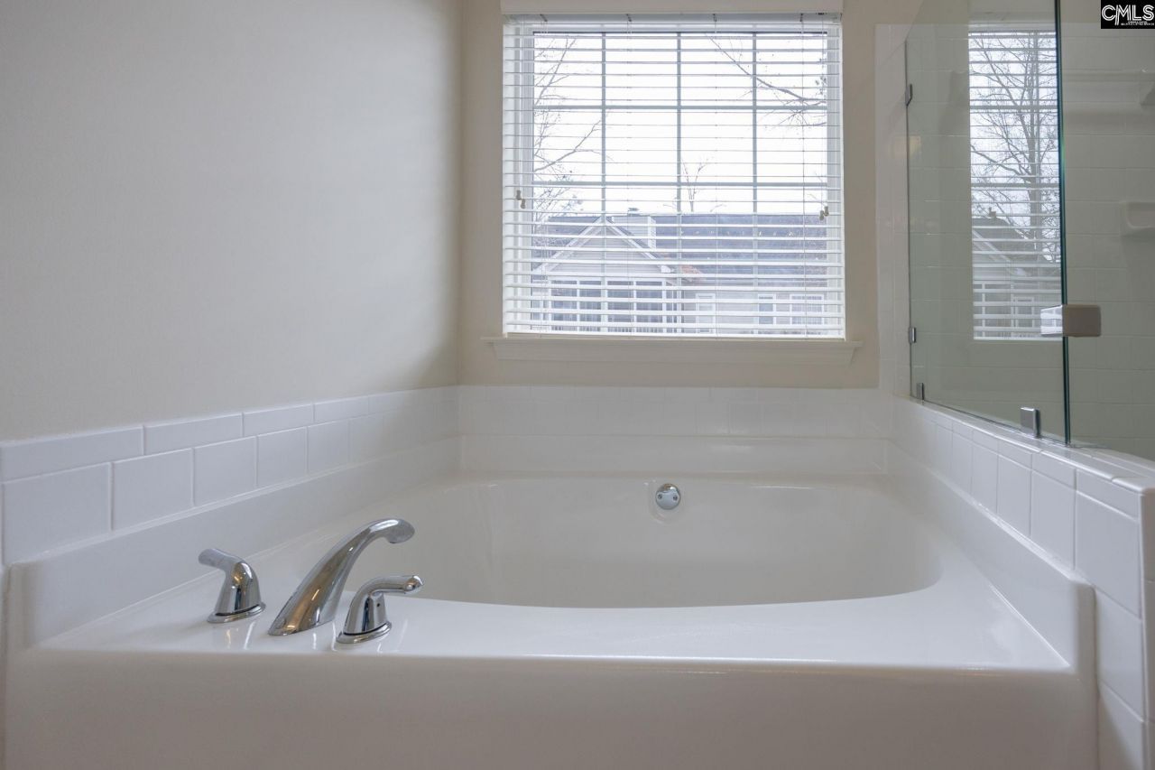 504 Ashdown Park Court Photo 37