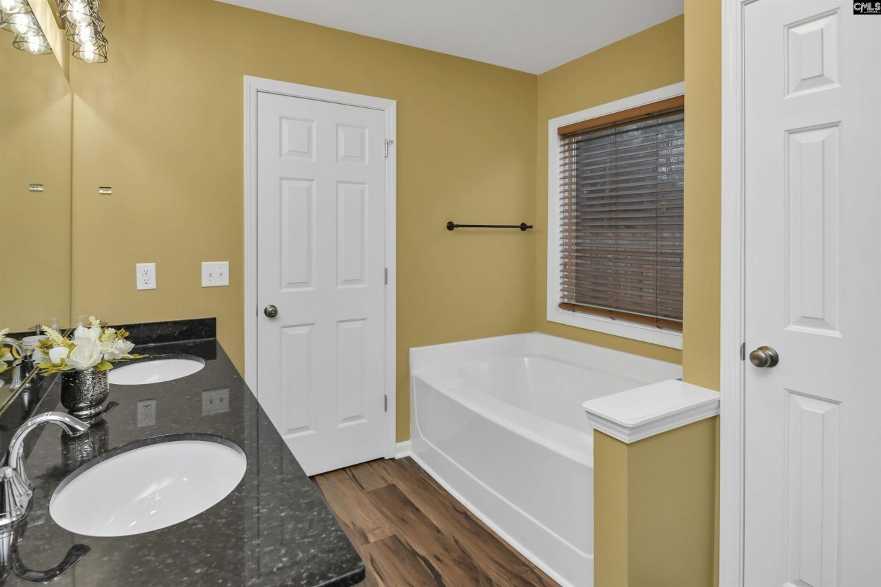 383 Quiet Creek Road Photo 16