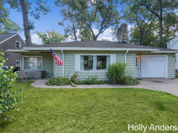 2408 Glenside Boulevard, Muskegon, MI 49441