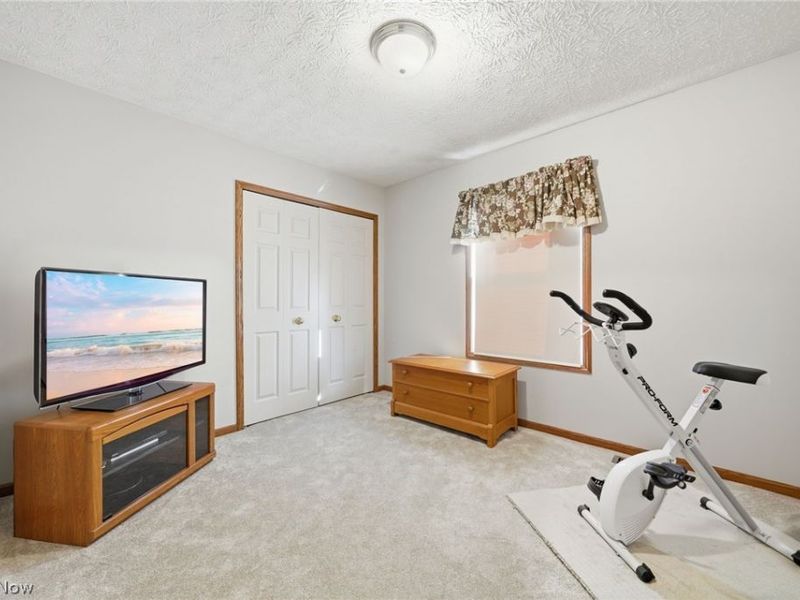 8294 Turquoise Avenue NE, Canton, OH 44721 Photo 27