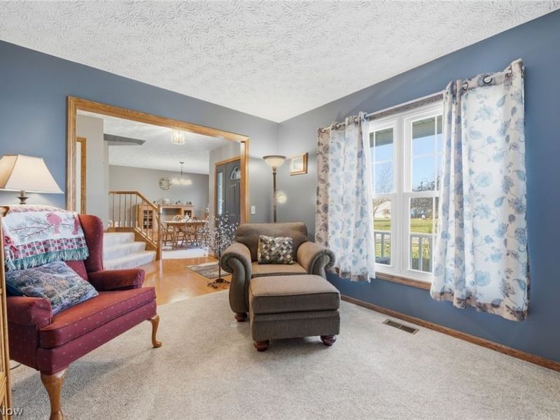 8294 Turquoise Avenue NE, Canton, OH 44721 Photo 6