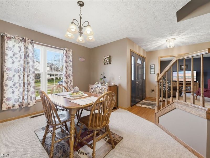 8294 Turquoise Avenue NE, Canton, OH 44721 Photo 8