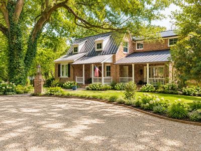 100 W Walker Drive, Summerville, SC 29483