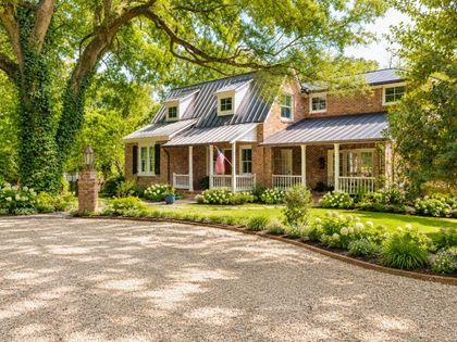 100 W Walker Drive Summerville, SC 29483