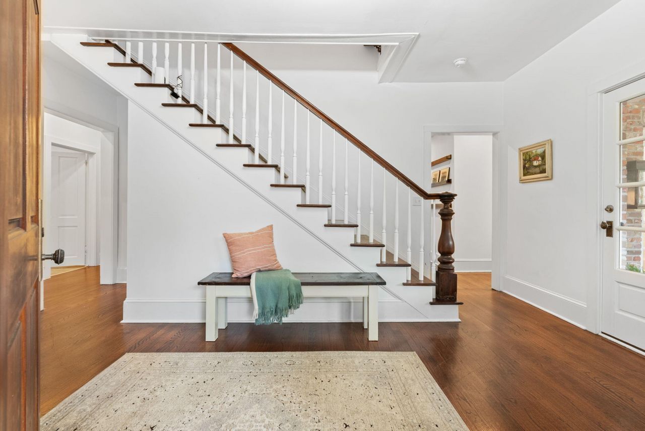 100 W Walker Drive Photo 12