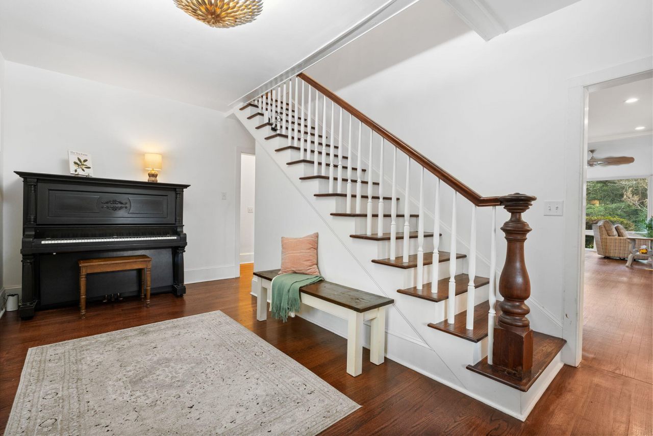 100 W Walker Drive Photo 13