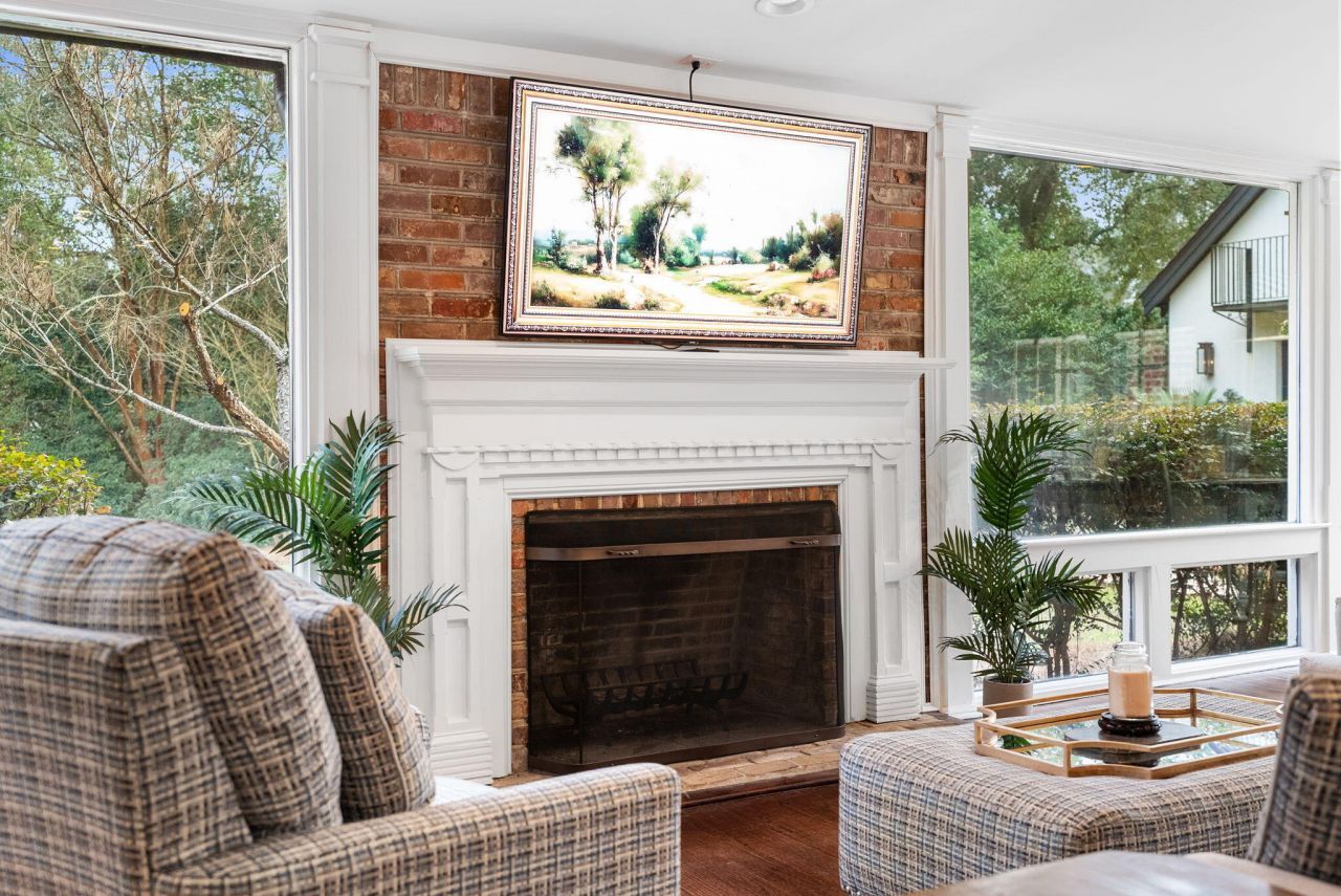 100 W Walker Drive Photo 18