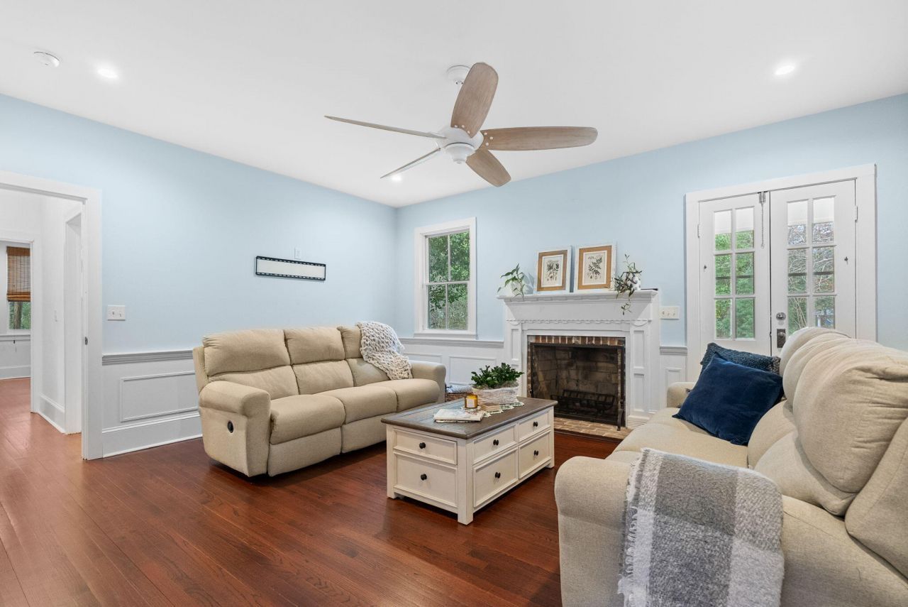 100 W Walker Drive Photo 36