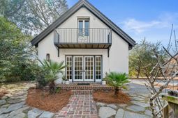 100 W Walker Drive photo 4