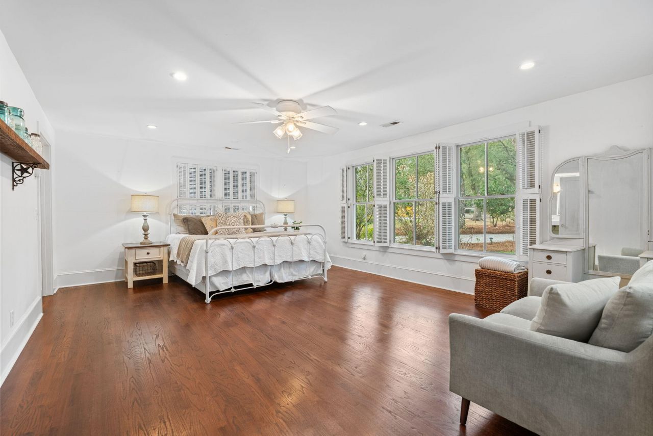 100 W Walker Drive Photo 43