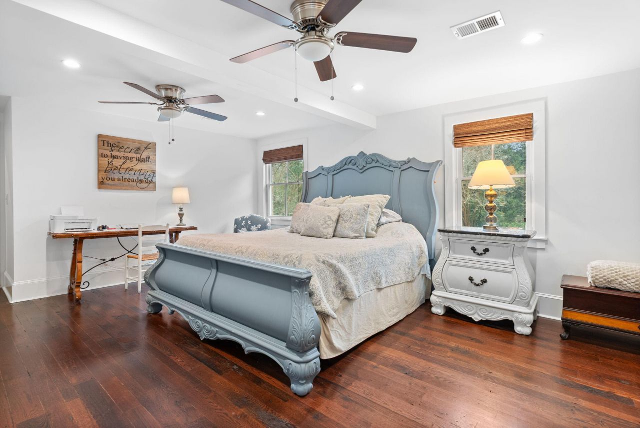 100 W Walker Drive Photo 50