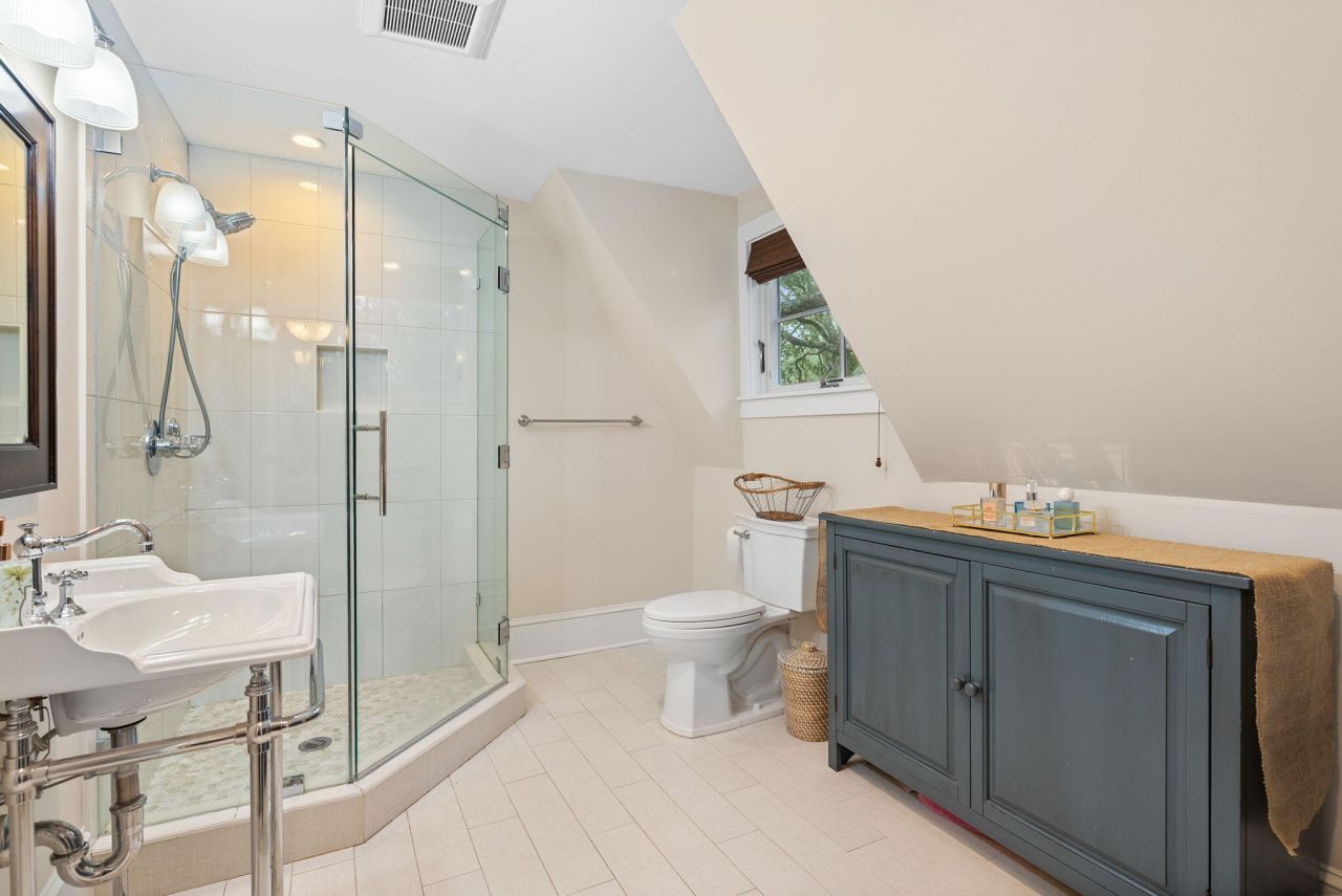 100 W Walker Drive Photo 62