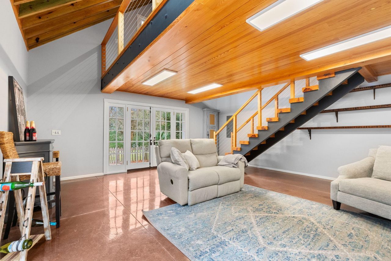 100 W Walker Drive Photo 68