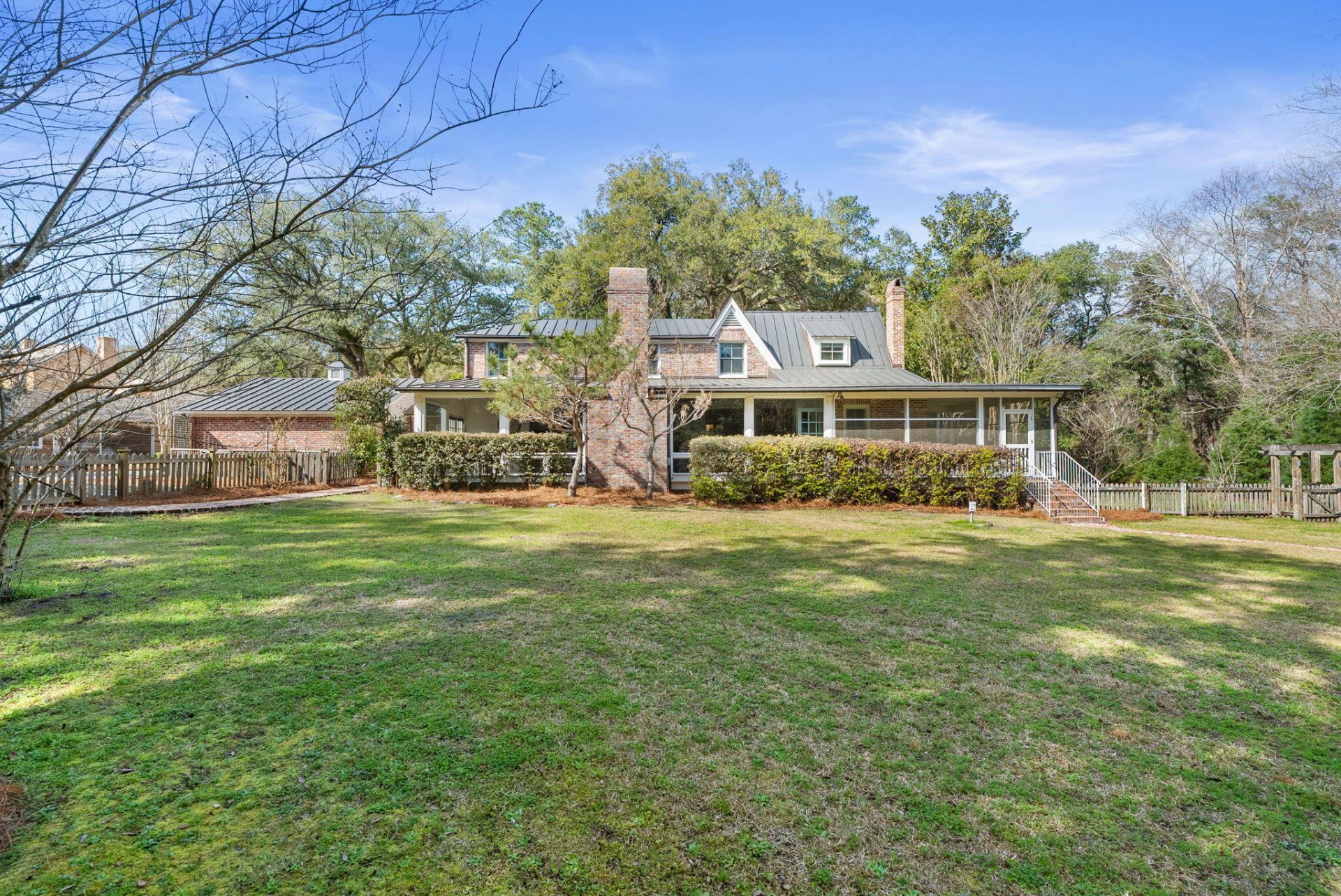 100 W Walker Drive Photo 77
