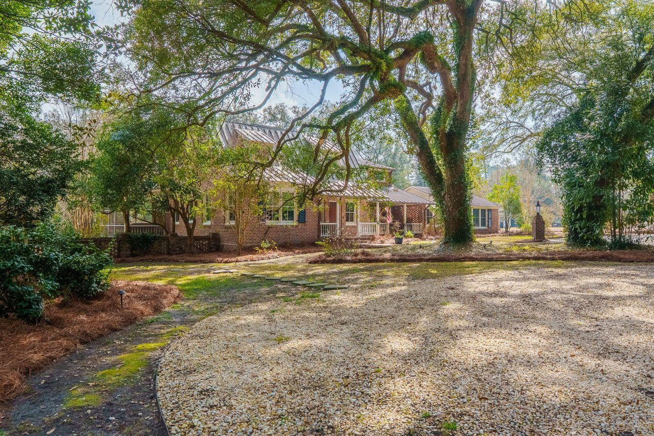 100 W Walker Drive Photo 8