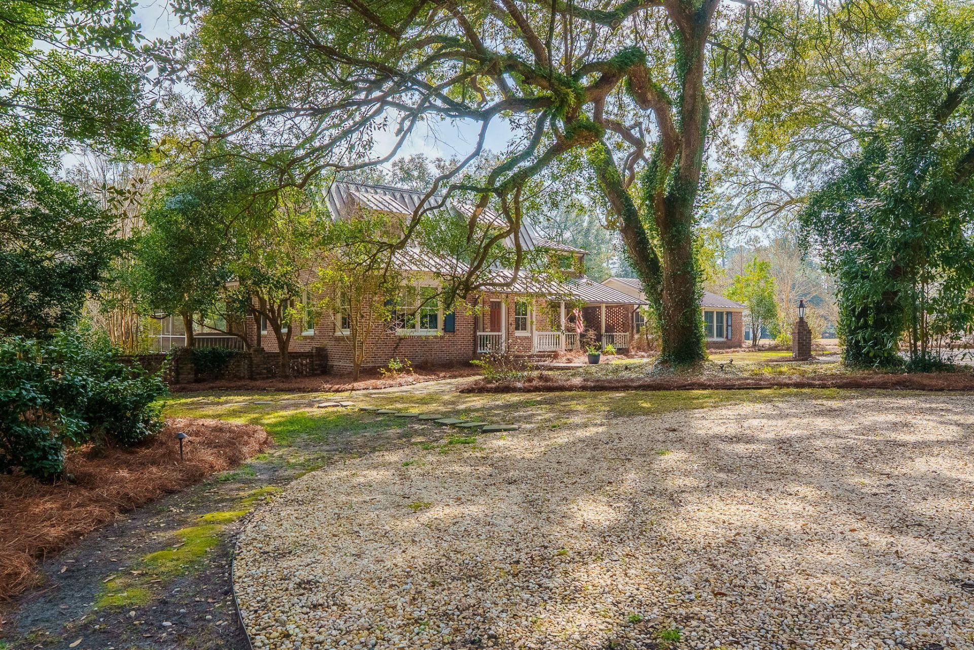 100 W Walker Drive Photo 9