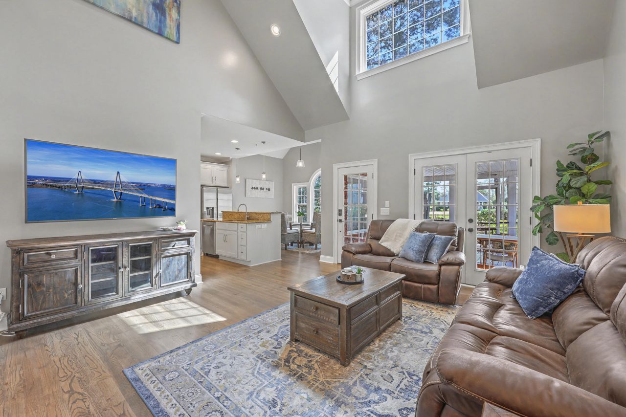 8773 Herons Walk Photo 18