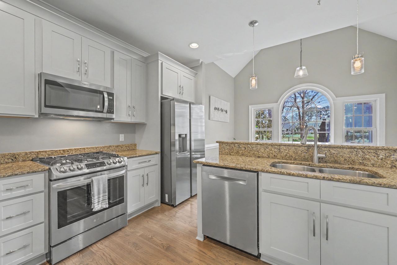 8773 Herons Walk Photo 26